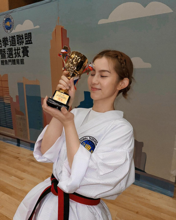 盤點12位運動員出身的藝人！呢位視帝係乒乓球港隊 有人榮升「億萬駙馬」