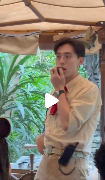 迪士尼驚現「190cm男神」船長!高顏值似韓星!網民急起底:原來拍過劇?