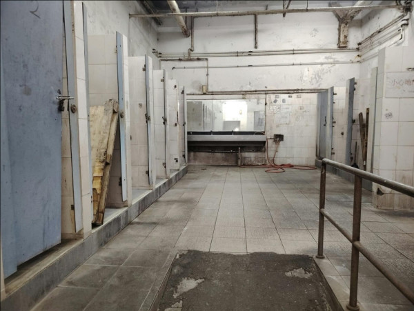 慎入！香港最核突公廁TOP3排名！筲箕灣「恐懼鬥室」奪冠 網民：睇完想嘔