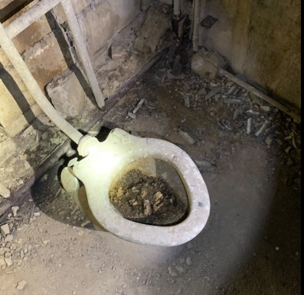 慎入！香港最核突公廁TOP3排名！筲箕灣「恐懼鬥室」奪冠 網民：睇完想嘔