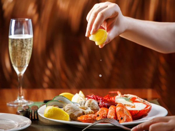 尖沙咀馬哥孛羅自助餐買1送1！人均$355起 3.5小時任食龍蝦/豬手/海螺