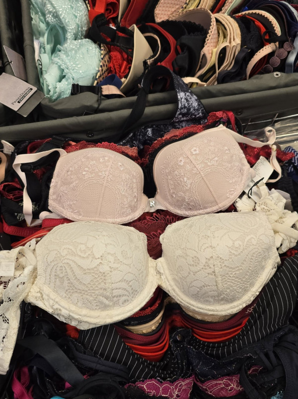 開倉特賣2025︱香港開倉大攻略 海港城名牌衫低至1折起/眼鏡開倉最平$280!(11月持續更新)