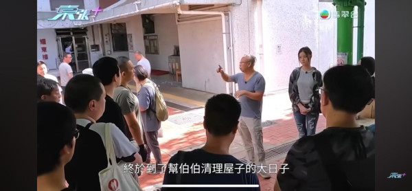 東張西望｜黃大仙垃圾屋變「曱甴竇」伯伯瞓走廊8年！義工清出8車垃圾：曱甴密密麻麻