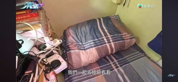 東張西望｜黃大仙垃圾屋變「曱甴竇」伯伯瞓走廊8年！義工清出8車垃圾：曱甴密密麻麻