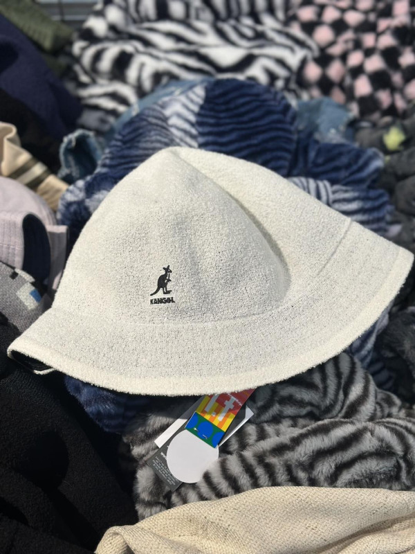 銅鑼灣時代廣場名牌開倉低至3折！皮褸/外套/衛衣/冷衫特價！Aape/b+ab/:CHOCOOLATE/OBEY