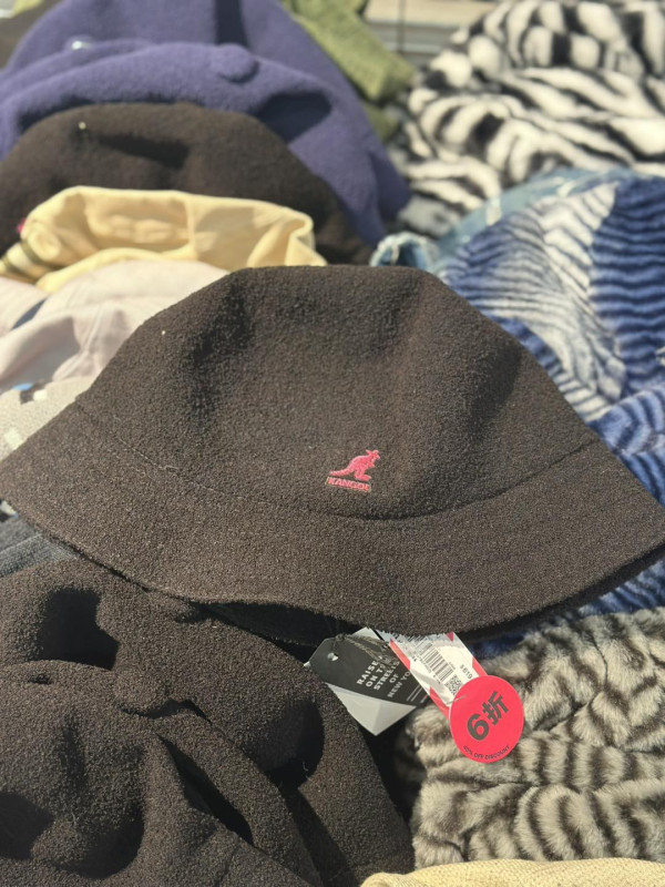 銅鑼灣時代廣場名牌開倉低至3折！皮褸/外套/衛衣/冷衫特價！Aape/b+ab/:CHOCOOLATE/OBEY