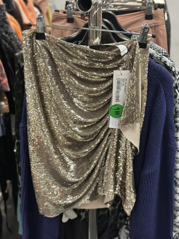 銅鑼灣時代廣場名牌開倉低至3折！皮褸/外套/衛衣/冷衫特價！Aape/b+ab/:CHOCOOLATE/OBEY