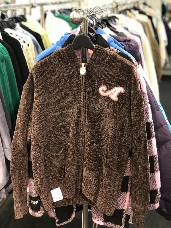 銅鑼灣時代廣場名牌開倉低至3折！皮褸/外套/衛衣/冷衫特價！Aape/b+ab/:CHOCOOLATE/OBEY