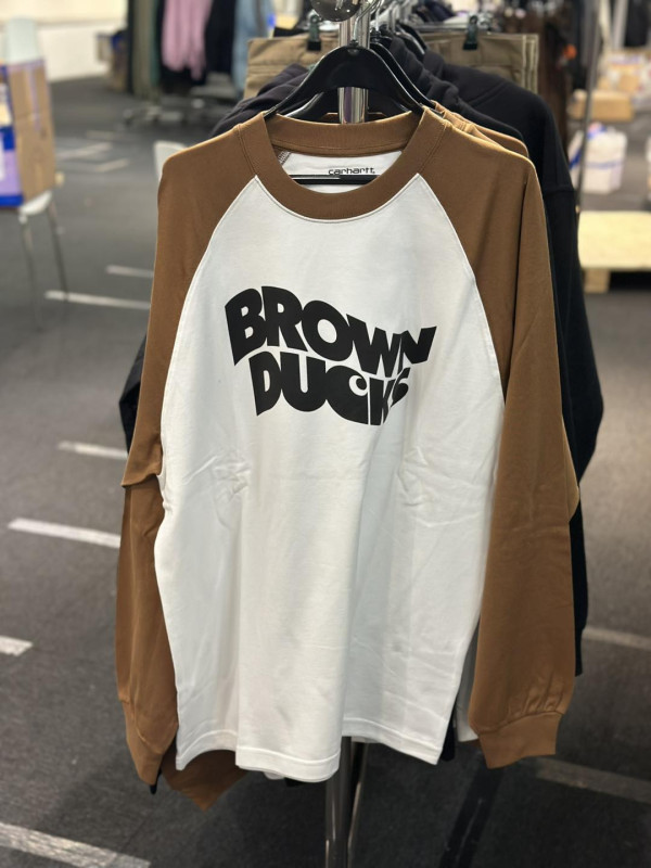 銅鑼灣時代廣場名牌開倉低至3折!皮褸/外套/衛衣/冷衫特價!Aape/b+ab/:CHOCOOLATE/OBEY