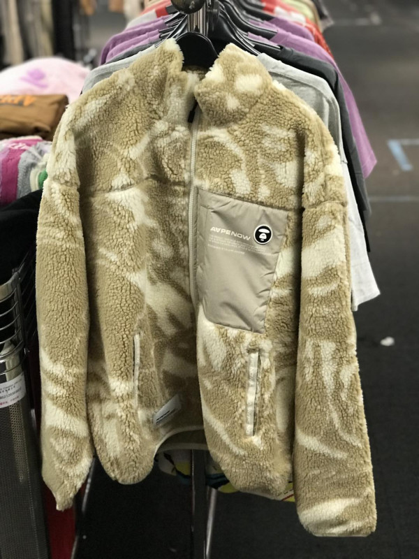 銅鑼灣時代廣場名牌開倉低至3折！皮褸/外套/衛衣/冷衫特價！Aape/b+ab/:CHOCOOLATE/OBEY