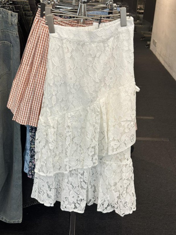 銅鑼灣時代廣場名牌開倉低至3折！皮褸/外套/衛衣/冷衫特價！Aape/b+ab/:CHOCOOLATE/OBEY