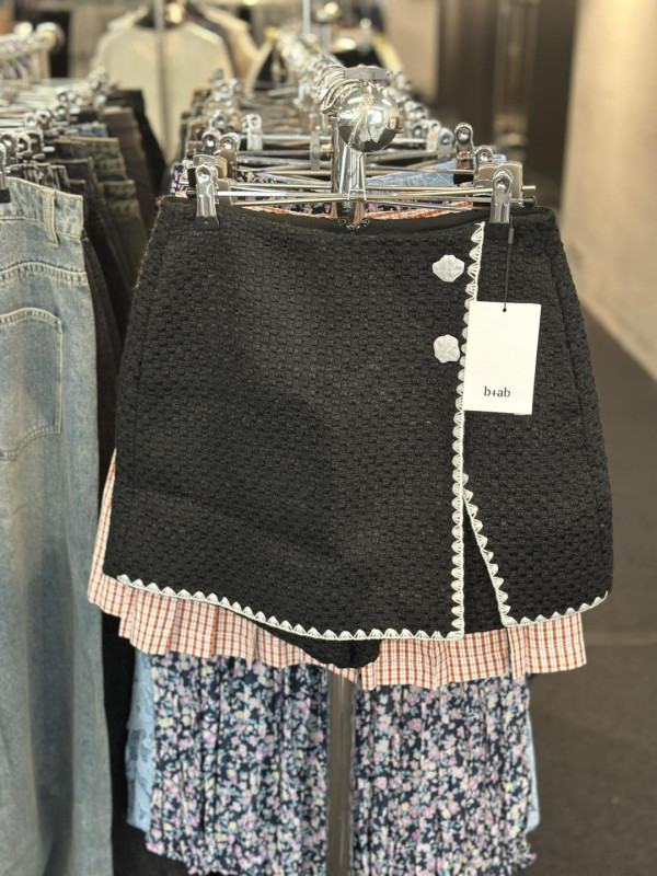 銅鑼灣時代廣場名牌開倉低至3折！皮褸/外套/衛衣/冷衫特價！Aape/b+ab/:CHOCOOLATE/OBEY