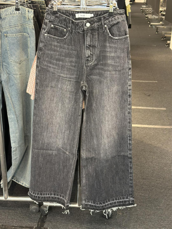 銅鑼灣時代廣場名牌開倉低至3折！皮褸/外套/衛衣/冷衫特價！Aape/b+ab/:CHOCOOLATE/OBEY