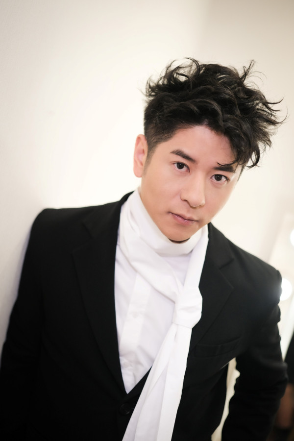 香港迪士尼20周年聖誕狂歡派對！必睇5大亮點：夢幻飄雪無人機表演、優獸大都會冬甩主題店！