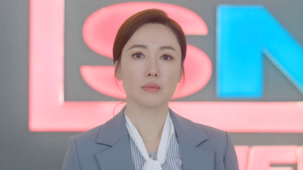 新聞女王2|主要演員片酬表網上瘋傳!佘詩曼身價急升一倍 黃宗澤只係呢個價?