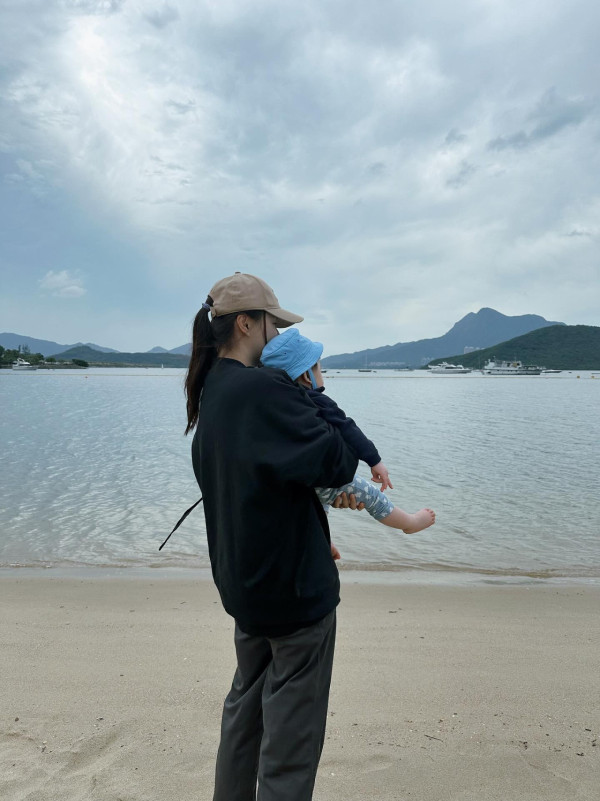 黃翠如蕭正楠激罕公開仔仔正面樣新相 眼仔碌碌超精靈似足媽媽高顏值