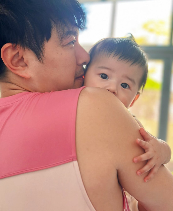 黃翠如蕭正楠激罕公開仔仔正面樣新相 眼仔碌碌超精靈似足媽媽高顏值