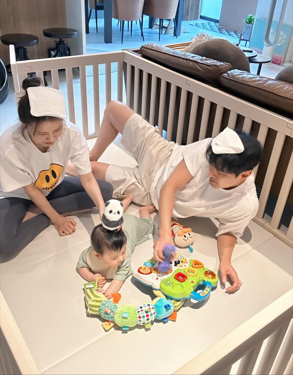 黃翠如蕭正楠激罕公開仔仔正面樣新相 眼仔碌碌超精靈似足媽媽高顏值