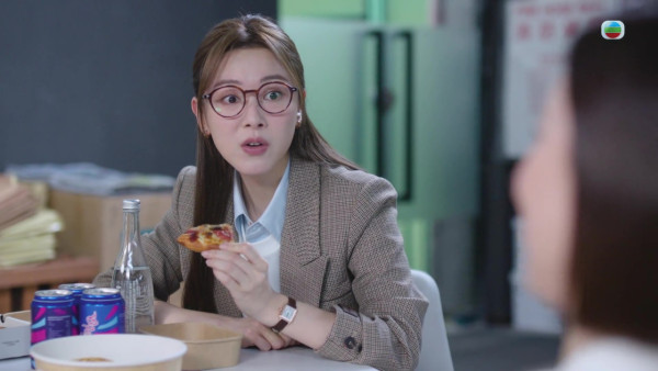 新聞女王2｜李施嬅主播Tone獲讚不輸佘詩曼 成熟沉穩表現升呢演技超越第一輯