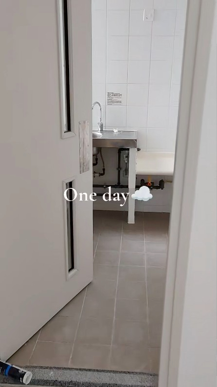 一家五口等足8年派中超靚公屋！全新海景大單位惹網友羨慕：連廚房都望到海