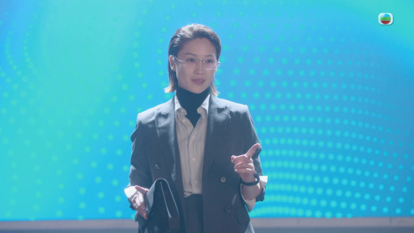 新聞女王2|蔣祖曼女企業家造型掀熱議 三句「我鍾意你呀文慧心」惹關注