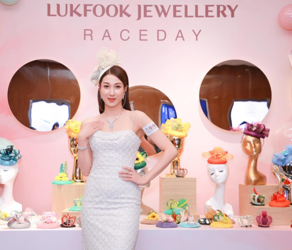 鍾嘉欣突然被瘋傳離婚呈請訴訟 首度回應10年婚姻觸礁傳聞:「唔會瞓唔著」