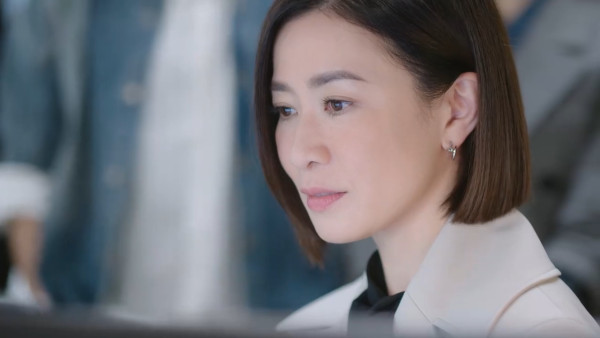 新聞女王2|佘詩曼親揭AI主播生成過程 真人文慧心VS主播AI同場對壘