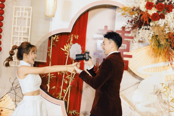 29歲女藝人IG低調公布婚禮相報喜！甜晒老公合照：「已經完成中式婚禮」