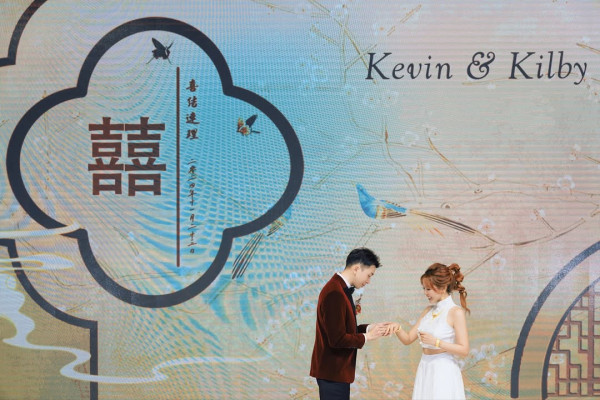 29歲女藝人IG低調公布婚禮相報喜！甜晒老公合照：「已經完成中式婚禮」