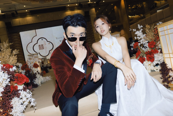 29歲女藝人IG低調公布婚禮相報喜！甜晒老公合照：「已經完成中式婚禮」