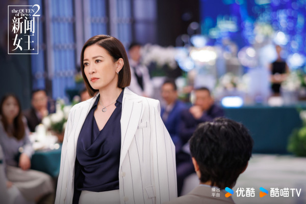 新聞女王2|主要演員片酬表網上瘋傳!佘詩曼身價急升一倍 黃宗澤只係呢個價?