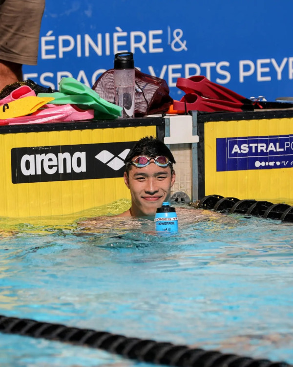 28歲何甄陶全運會奪金 50米自由泳21.71秒破香港紀錄 感謝女友隊友支持：可放心追夢