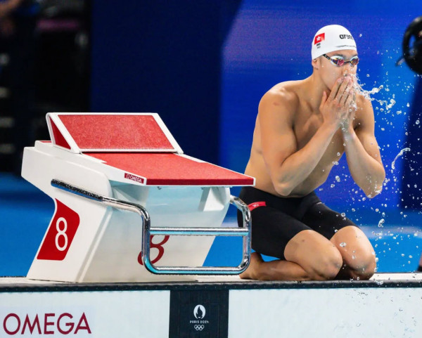 28歲何甄陶全運會奪金 50米自由泳21.71秒破香港紀錄 感謝女友隊友支持：可放心追夢