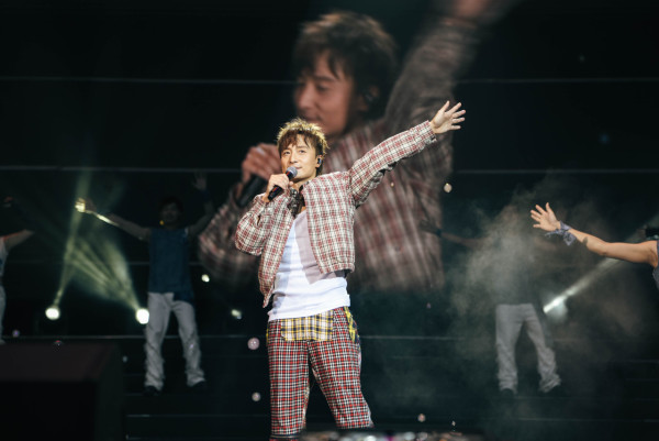 方力申澳門演唱會2025｜30年老友驚喜現身合唱 預告明年香港站更精彩