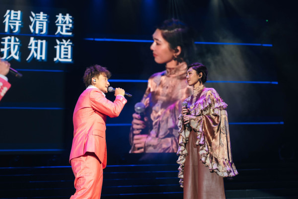 方力申澳門演唱會2025|30年老友驚喜現身合唱 預告明年香港站更精彩