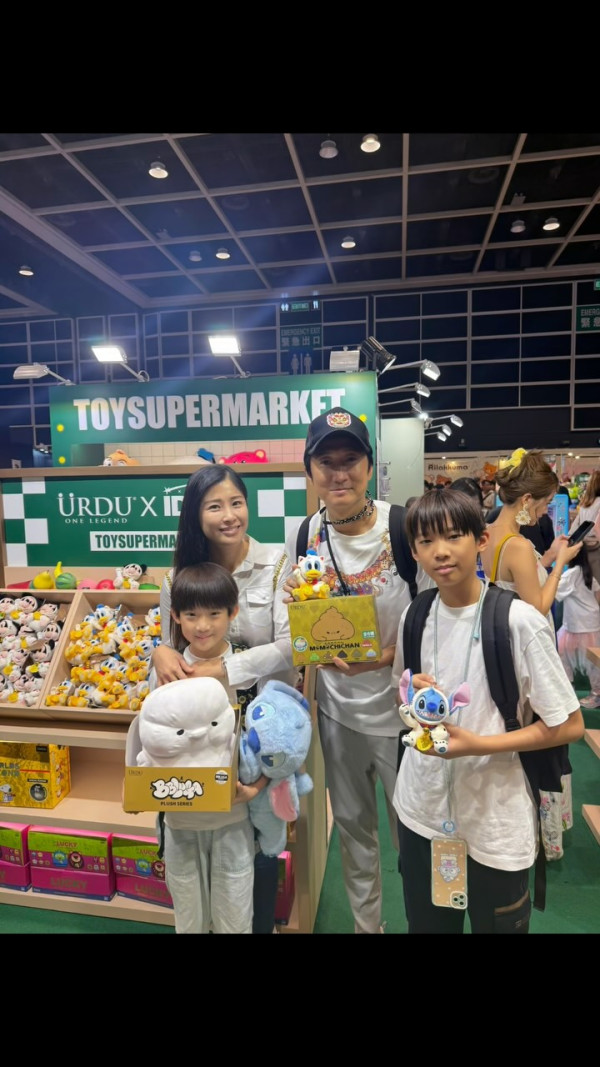 洪天明淚崩承認曾經多次鬧離婚 13年婚姻愧對周家蔚：「可以得到更好的人」