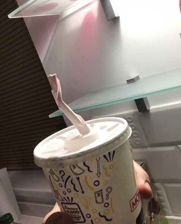 日本麥當勞唔用紙飲管!用膠杯蓋直接飲!網民激讚唔怕漏