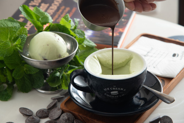 The Ice Cream & Cookie Co.推聖誕限定系列＋限時半價優惠! Churro西班牙油條雪糕/薄荷雪糕/冧酒栗子雪糕