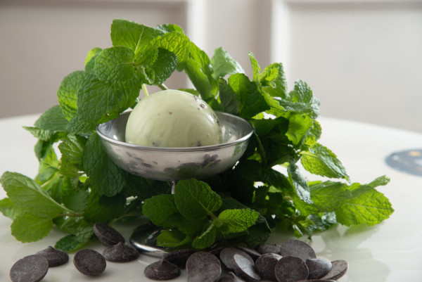 The Ice Cream & Cookie Co.推聖誕限定系列＋限時半價優惠! Churro西班牙油條雪糕/薄荷雪糕/冧酒栗子雪糕