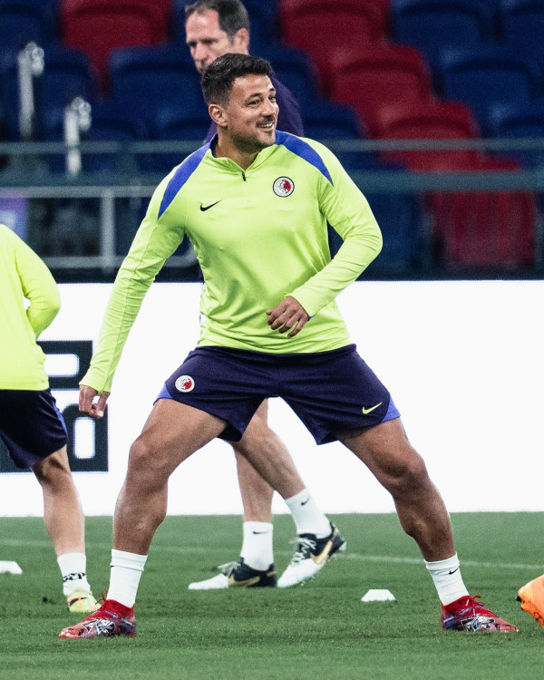 亞洲盃外圍賽港隊關鍵戰 啟德主場聲勢強勁 惟港隊憾負新加坡出局