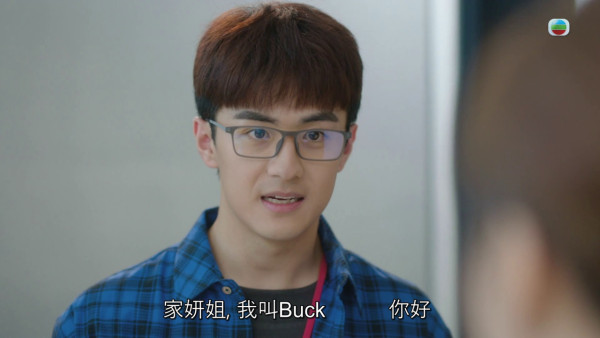 新聞女王2｜音樂才子涂毓麟「呆萌IT男」造型被指神逆齡 西瓜頭粗眉引網民熱討