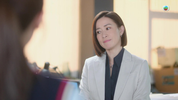 新聞女王2｜倪嘉雯升呢主播仙氣笑容元氣爆燈 獲偶像佘詩曼親自指導劇本