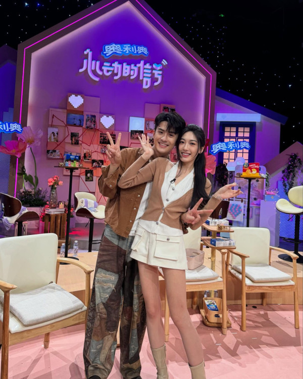 新聞女王2｜音樂才子涂毓麟「呆萌IT男」造型被指神逆齡 西瓜頭粗眉引網民熱討