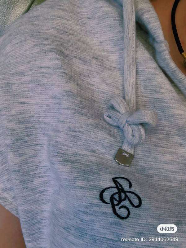 衛衣繩太長吊吊揈？網民教1招神級綁法：6步綁出日系「蝴蝶結」超治癒