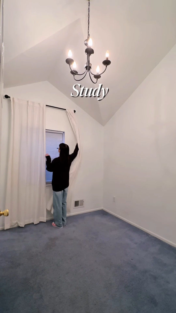 30歲女藝人公開三層獨立屋豪宅！為父母置安樂窩 網民激讚：夢幻退休屋