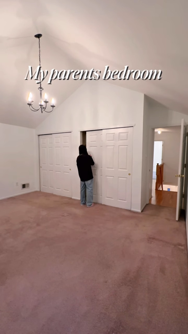 30歲女藝人公開三層獨立屋豪宅！為父母置安樂窩 網民激讚：夢幻退休屋