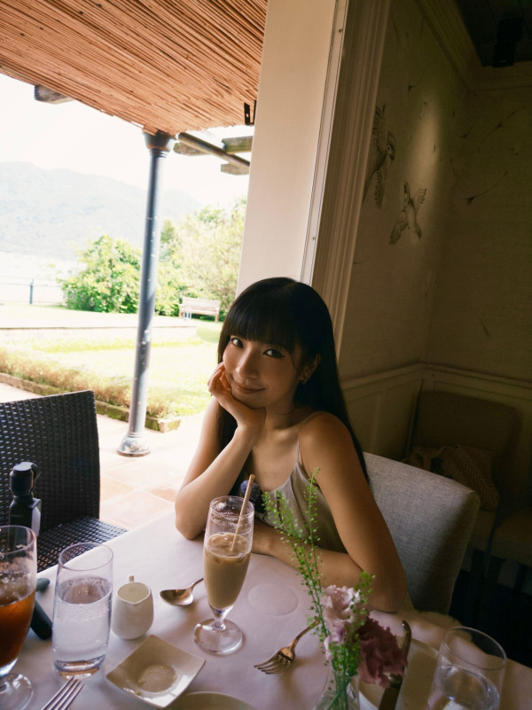 30歲女藝人公開三層獨立屋豪宅！為父母置安樂窩 網民激讚：夢幻退休屋