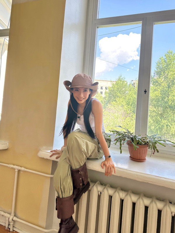 30歲女藝人公開三層獨立屋豪宅！為父母置安樂窩 網民激讚：夢幻退休屋