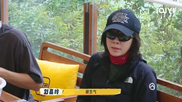 劉嘉玲爆拍戲曾遇麻煩男星阻收工令全場不滿 一線索身份呼之欲出惹瘋狂猜測