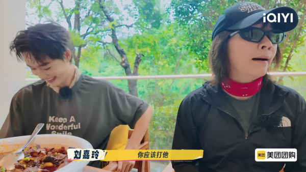 劉嘉玲爆拍戲曾遇麻煩男星阻收工令全場不滿 一線索身份呼之欲出惹瘋狂猜測